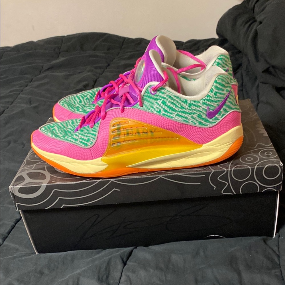 Nike KD 16